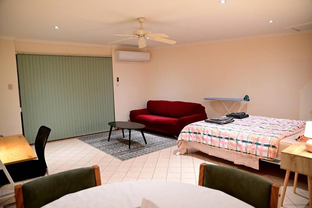Spacious Studio In Alicesprings Queenbed+Ksairbed Alice Springs Extérieur photo